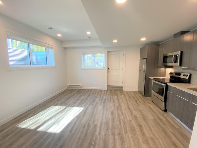 Photo - 9905 151 St NW Unit BSMT 1