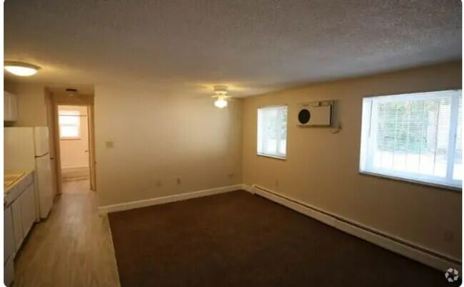 Building Photo - 186 Oliver St Unit 2 Rental