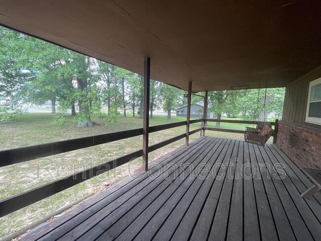 Photo - 603 Halfway Rd