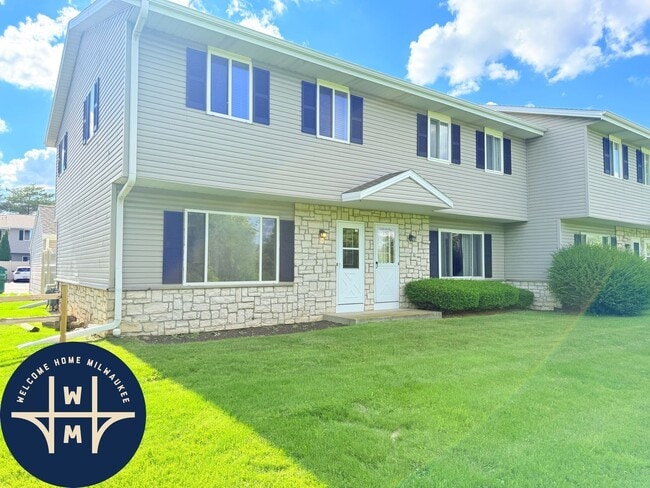 Building Photo - W163N11528 Windsor Ct Unit A