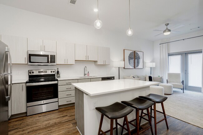 Radius at Donelson