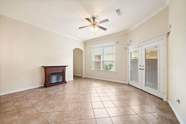 Photo - 912 Sweet Pine Dr