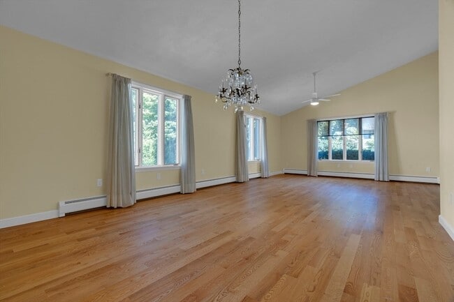 Photo - 52 Rayburn Rd