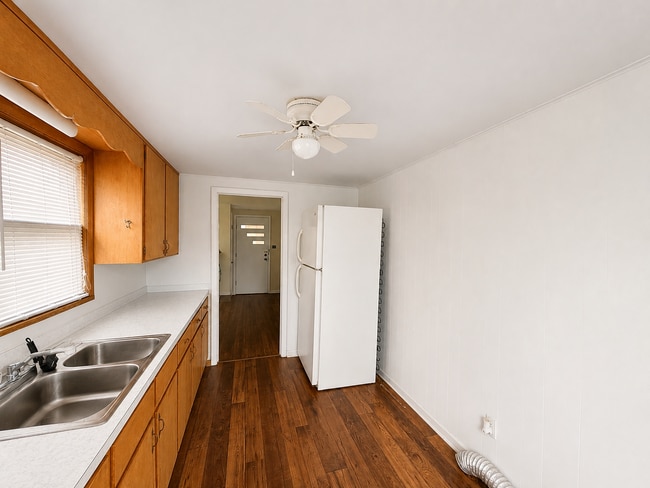 Photo - 219 S Jefferson St