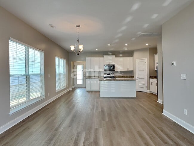 Photo - 5342 Tupelo St