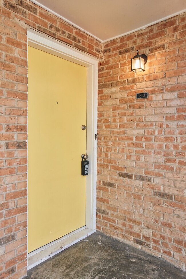 City of Decatur Apartment