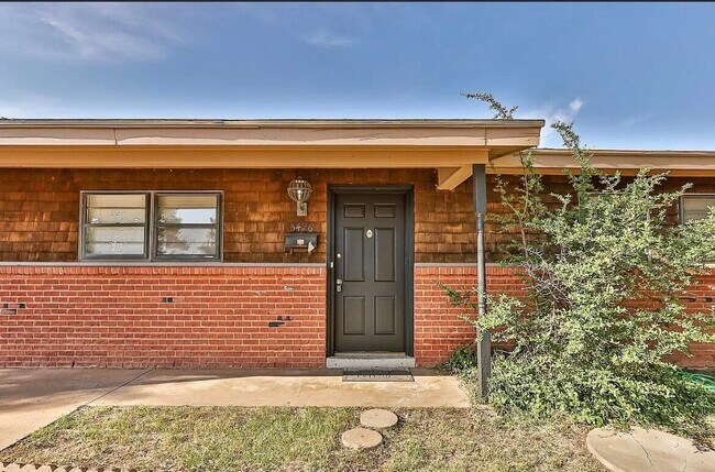 Photo - 5426 43rd St