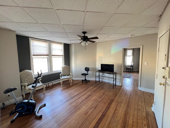 Building Photo - 4319 Bergen Turnpike