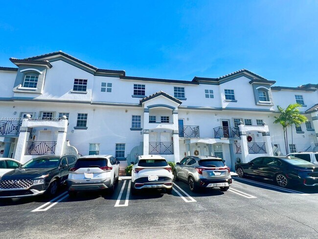 Building Photo - 925 NW 82nd Ave Unit 217-A