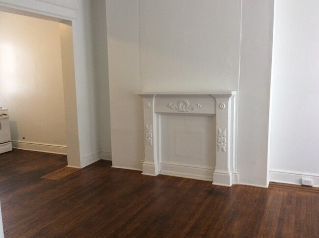 Photo - 3 Bedroom 1 Bath Apartment York City SD