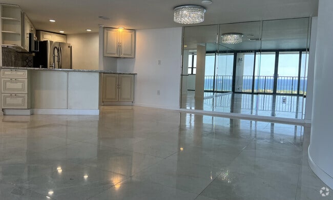 Building Photo - 5600 N Flagler Dr Unit Ph209 Rental