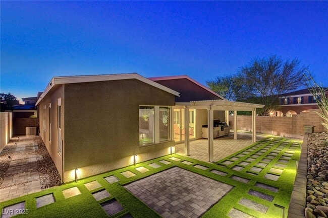 Photo - 2560 Bridle Oaks Ct