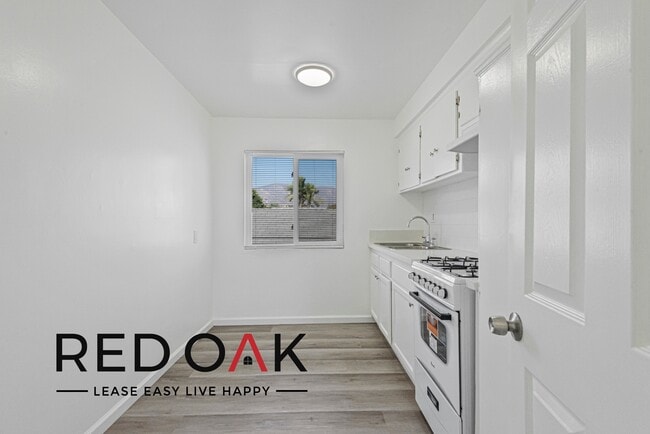 Photo - 13311 Maclay St Unidad 10