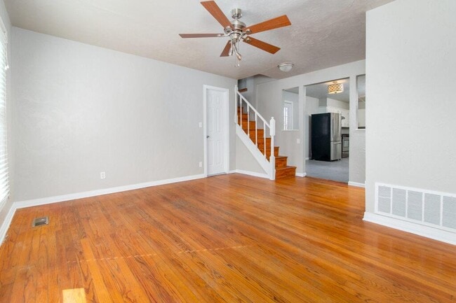 Photo - 2125 Andover Ct