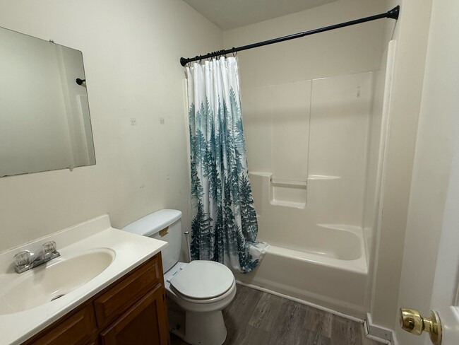 Photo - 307 Reeceburg Rd SE