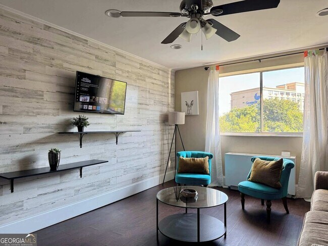 215 Piedmont Ave NE Unit 404