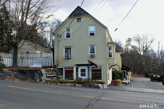 323 Saybrook Rd