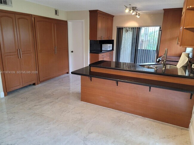 Photo - 6 Wimbledon Lakes Dr