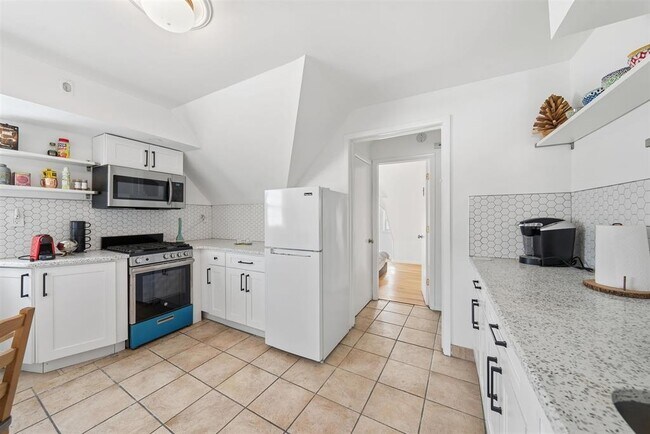 Photo - 124 73rd St Unit 3