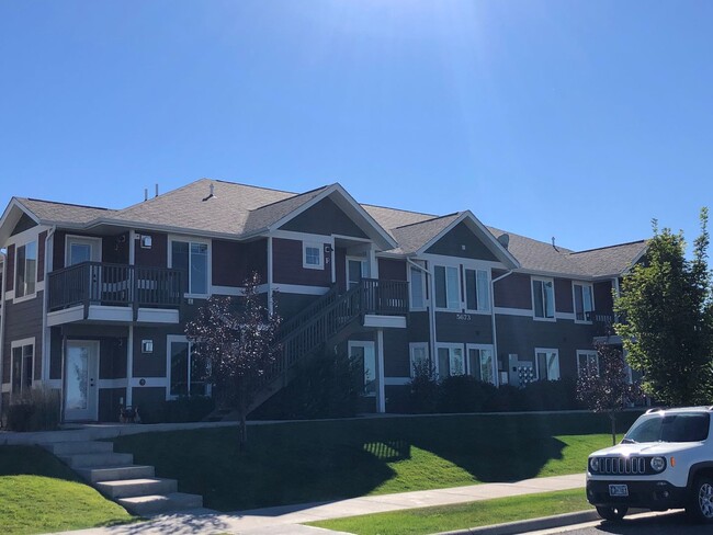 Photo - 3 Bedroom 2 Bathroom Condo * Flexible Leas...