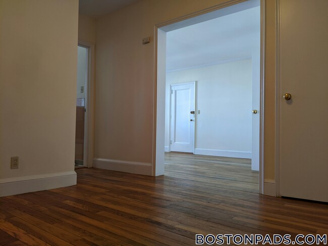 Photo - 550 Belmont St Unit 22