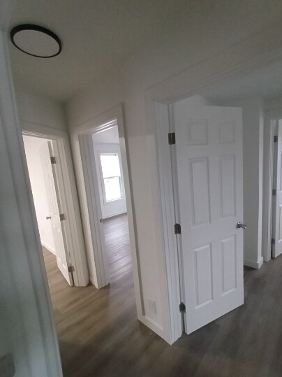 Photo - 564 E Chestnut St