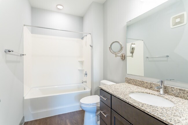 2BR,2BA,985SF - Addison