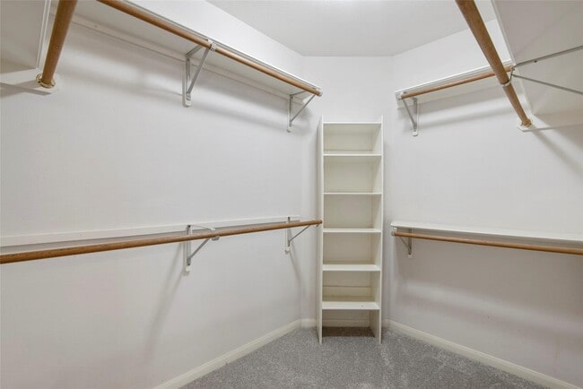 Photo - 35 N York Gate Ct