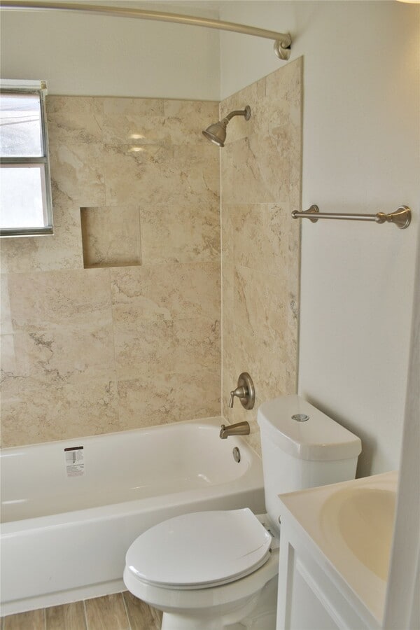 Photo - 2524 Binz St Unit 2