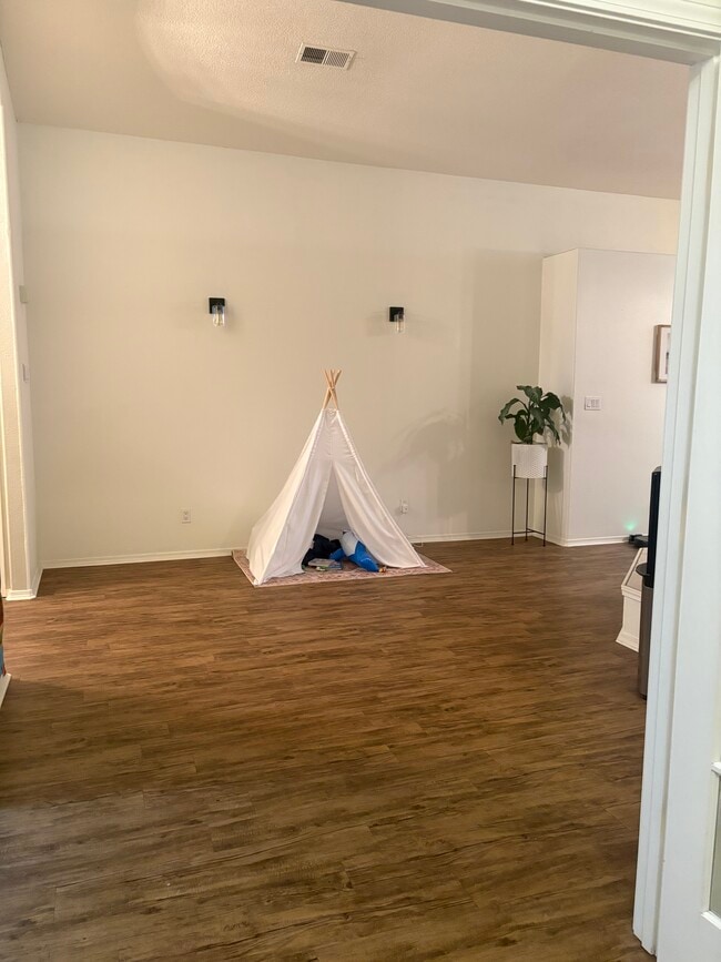 Photo - 6639 Charwood Rd NW Unit Rental