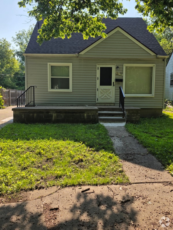 Building Photo - 18540 Fielding St Rental
