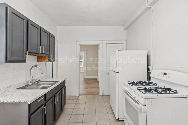 Photo - 4102 California Ave Unidad 2s