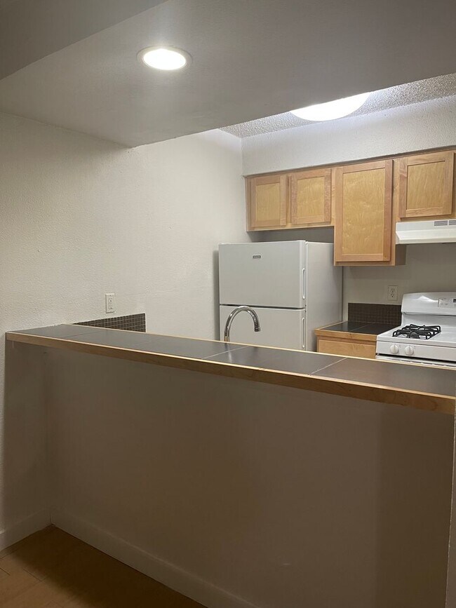 Photo - Kensington Court