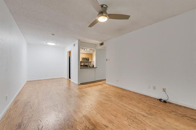 Photo - 4845 Cedar Springs Rd Unidad 368