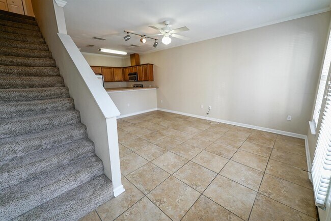 Photo - 2400 Fred Smith Rd Unit 204