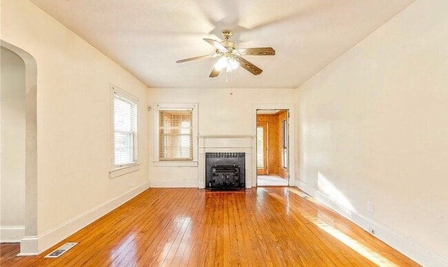 Photo - 6590 Cliffdale Rd