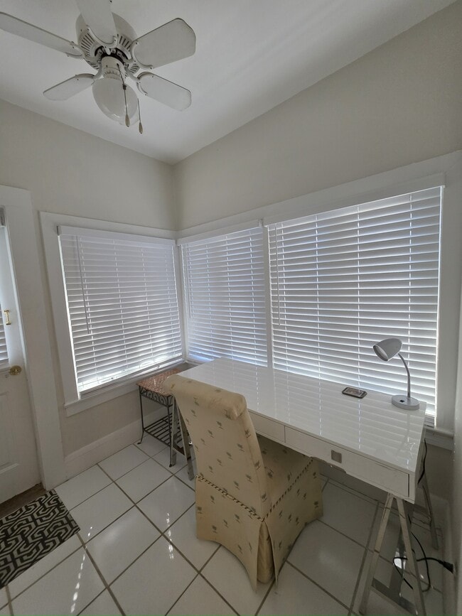 Photo - 429 Avenida Alegre