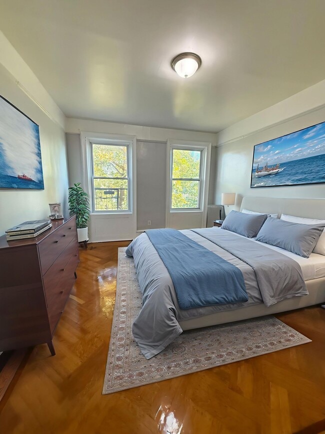 Photo - Glenwood Arms