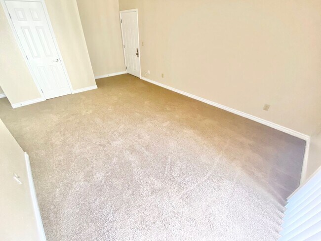 Photo - 1ST FLOOR CONDO UNIT  1 BEDROOM/ 1 FULL BATH, LOCATED GUARD GATED COMMUNITY