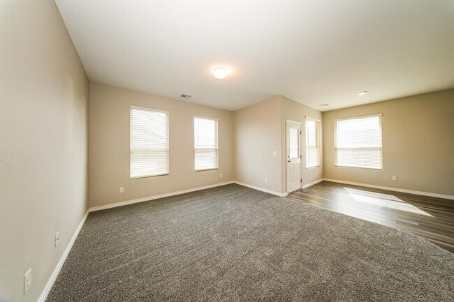 Photo - 2516 Colby Ct