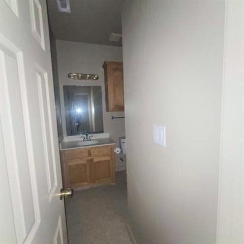 Photo - 710 W Waco St