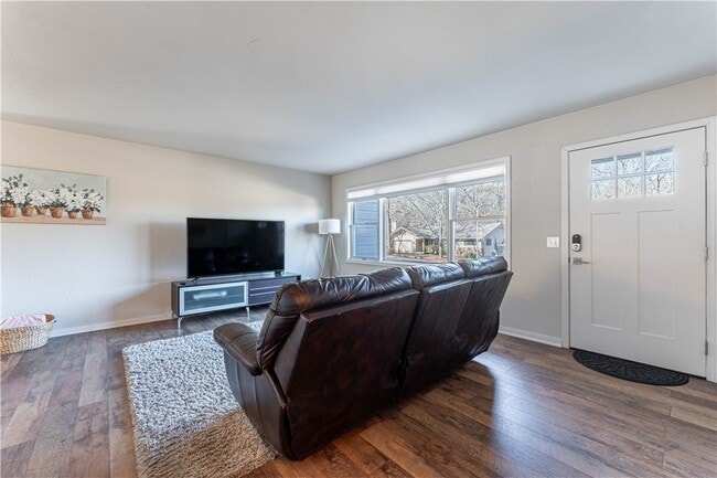 Photo - 14 Everleigh Dr