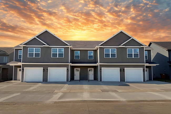 Building Photo - 3310 Stoneway Ct Unit 1