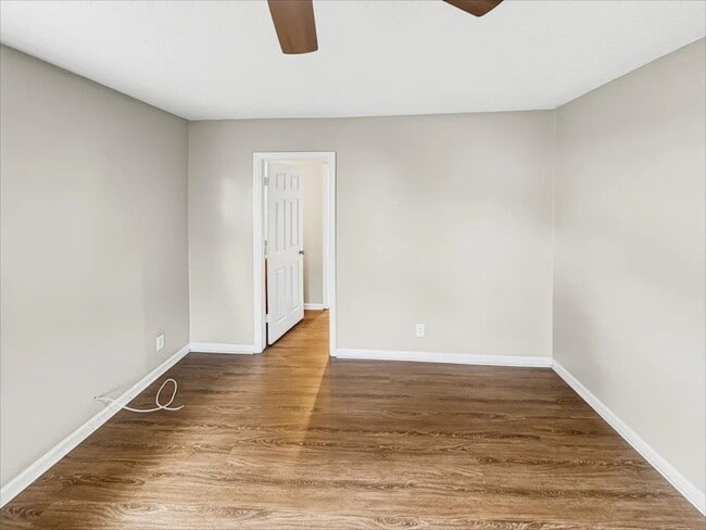 Photo - 784 Ryanwood Dr