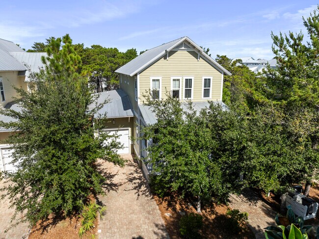 470 Gulfview Cir
