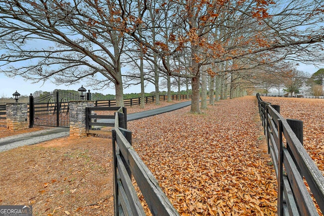 Photo - 5116 Lower Fayetteville Rd