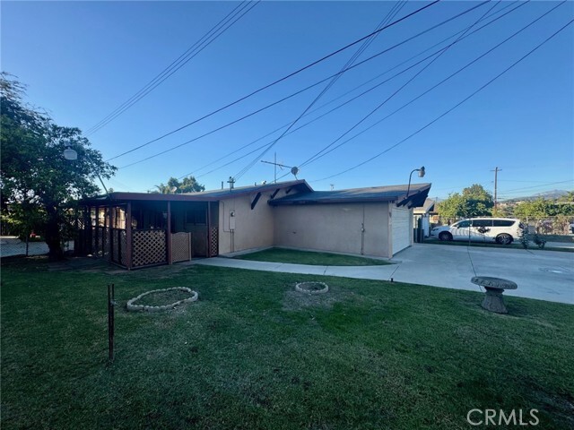 Photo - 639 N Currier St