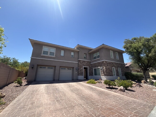 Photo - 5-Bed Retreat with Granite Elegance & Cozy Fireplace – 3690 Sq Ft of Comfort in Las Vegas with a ...