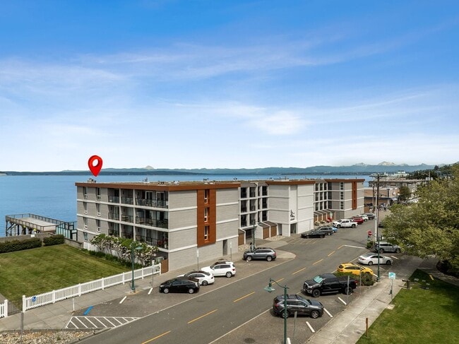 2 Bedroom 2 Bath Top Floor Corner Unit wi... - 2 Bedroom 2 Bath Top Floor Corner Condo Unit  wi...