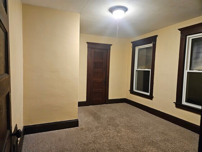 43 George St Unit 2nd floor